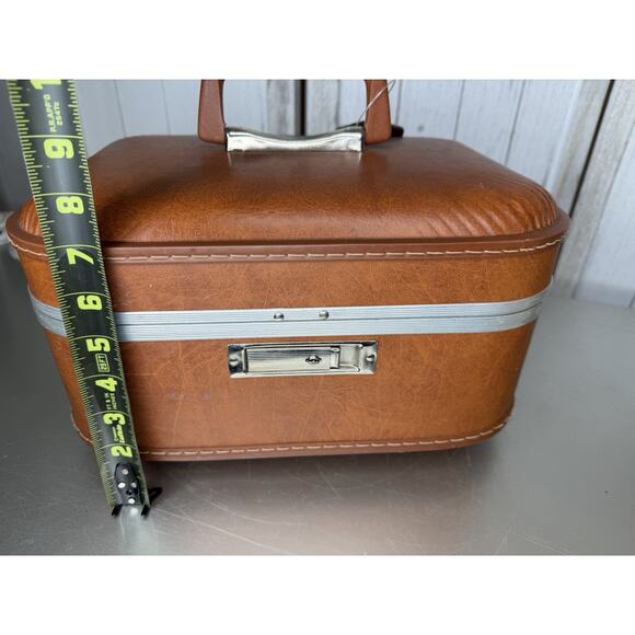 Vintage Cognac Brown Train Case Makeup Vanity Case Top Handle 70s 80s Luggage - Picture 6 of 7